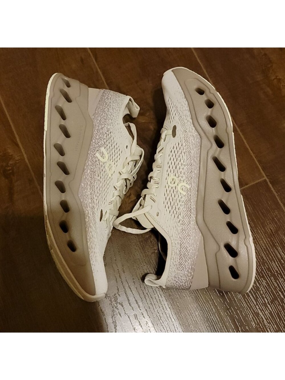 NEW On Cloud Cloudsurfer Max Running Shoe Sneaker Athletic Walking Womens 9 - Picture 3 of 9